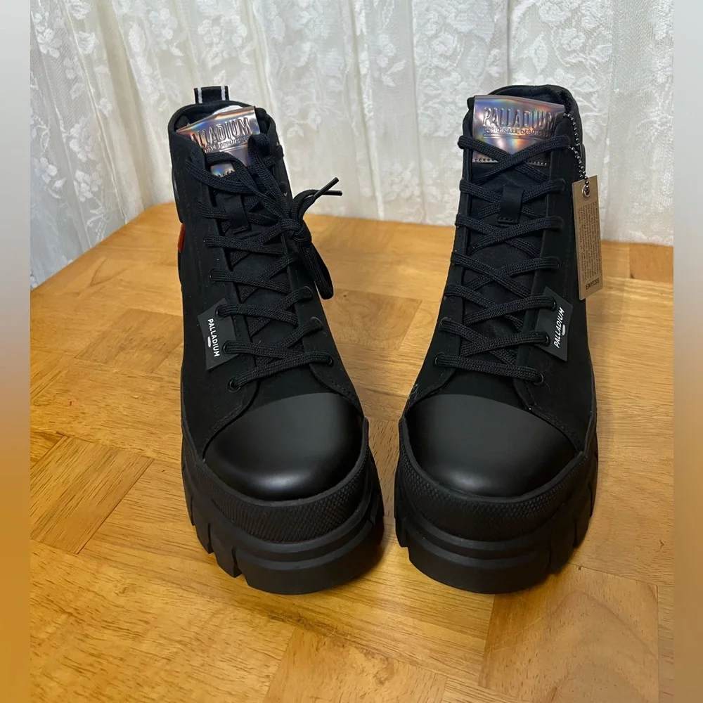 “Palladium” Revolt Hi-Tech Black Rugged High-Tops (8.5) NIB Trendy - Picture 1 of 8